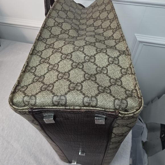 Gucci GG Supreme Monogram Tote With COA - Picture 9 of 11